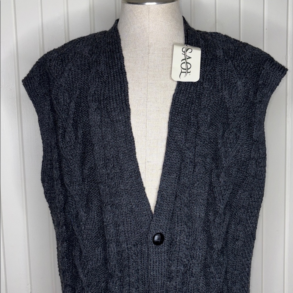NWT Saol Knitwear Irish Merino Wool Aran Sleeveless Cardigan Vest Grey XL